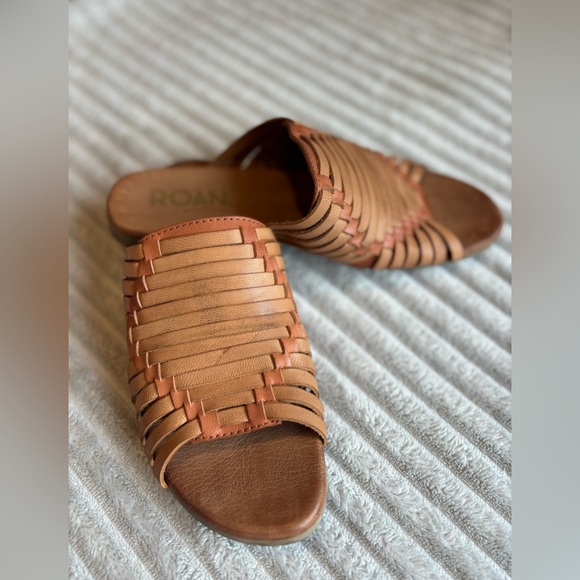 Roan by BED|STÜ slides - Picture 3 of 4